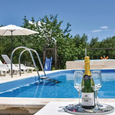 Stunning In Kastel Sucurac With Wifi *